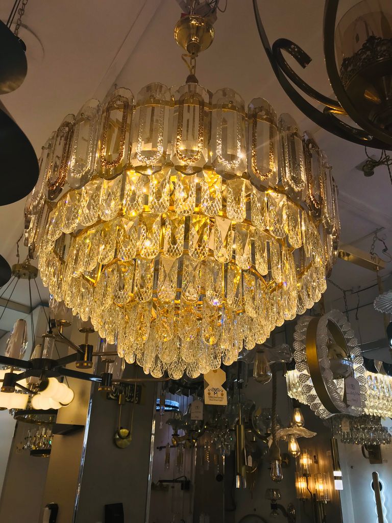 chandelier D