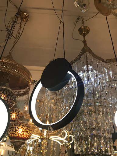 Hanging light B