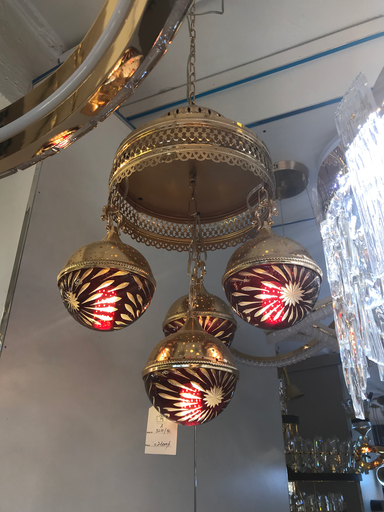 chandelier A
