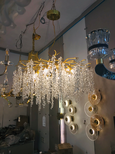 chandelier B