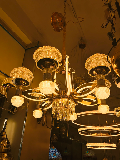 chandelier D