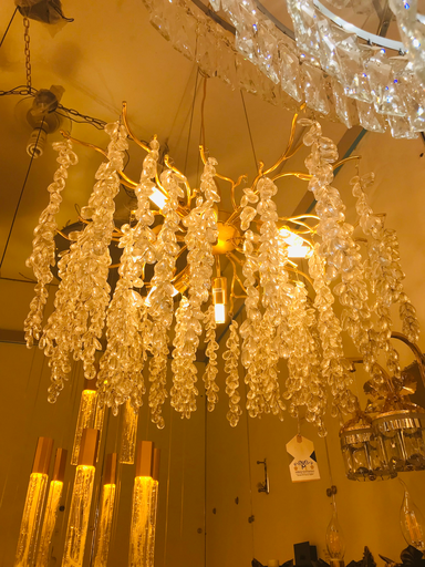 chandelier E